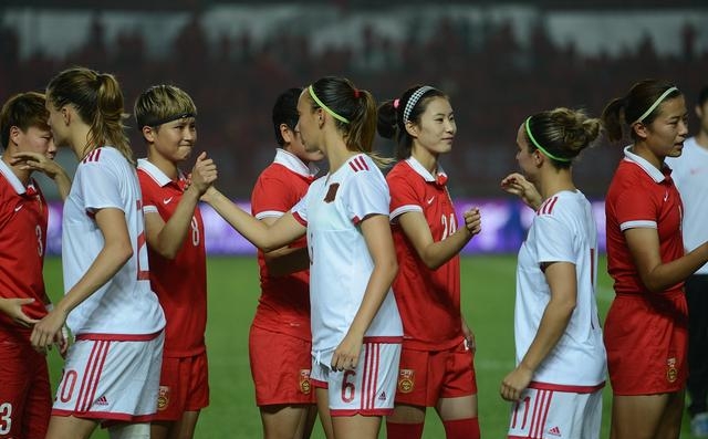 挑战巴西女足，谁能取得胜利