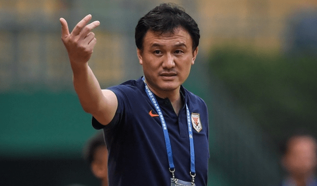 包含山东队功亏一篑，尴尬败局遗憾踌躇不前的词条