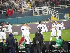 阿森纳遭遇惨败，战绩连续失利陷入危机(阿森纳咋了)